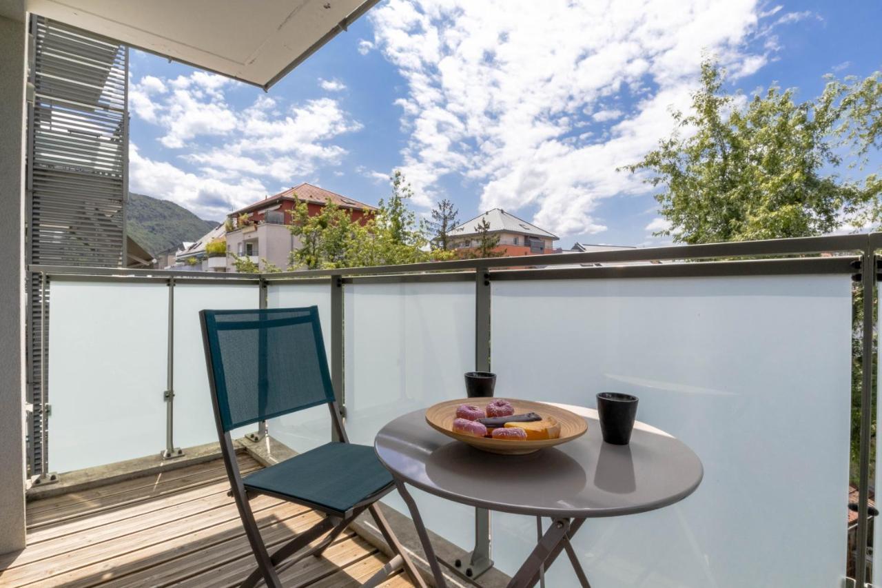 Le Coquelicot 3 Etoiles - Proche Vieille Ville, Calme & Confort Annecy Exterior photo